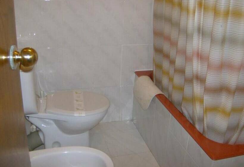 پانسیون Hostal Monterredondo
