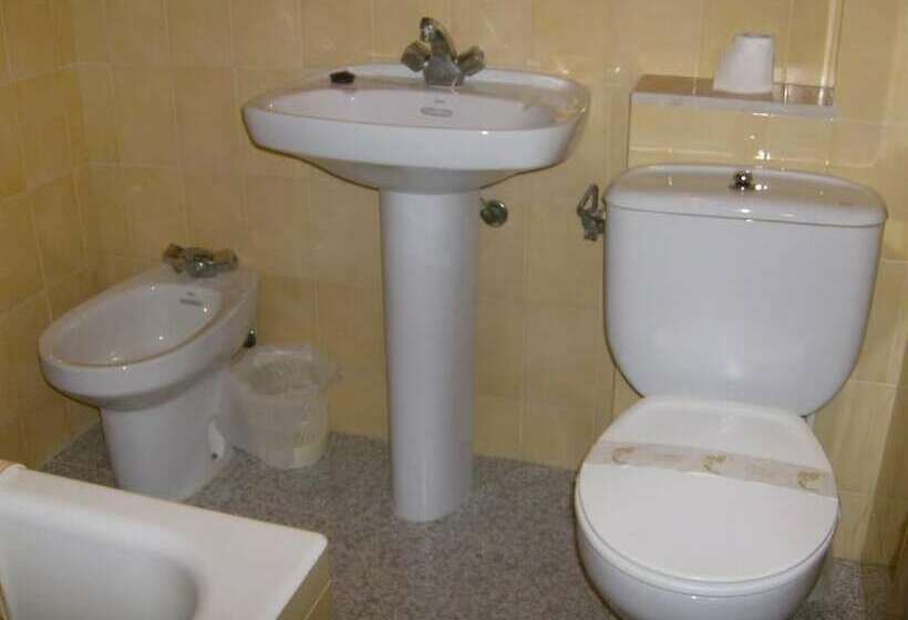 پانسیون Hostal Monterredondo