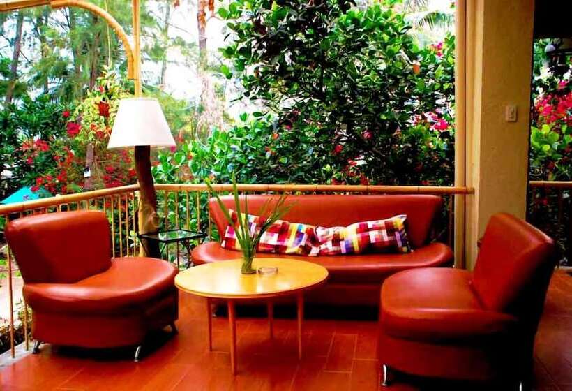 هتل Potipot Gateway Resort