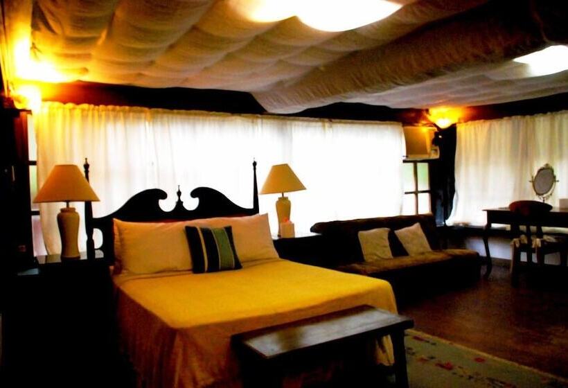 هتل Potipot Gateway Resort