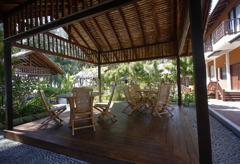 هتل Sutera @ Mantanani Island Resort & Spa