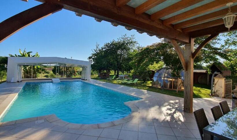 민박 La Ferme De Laupilière