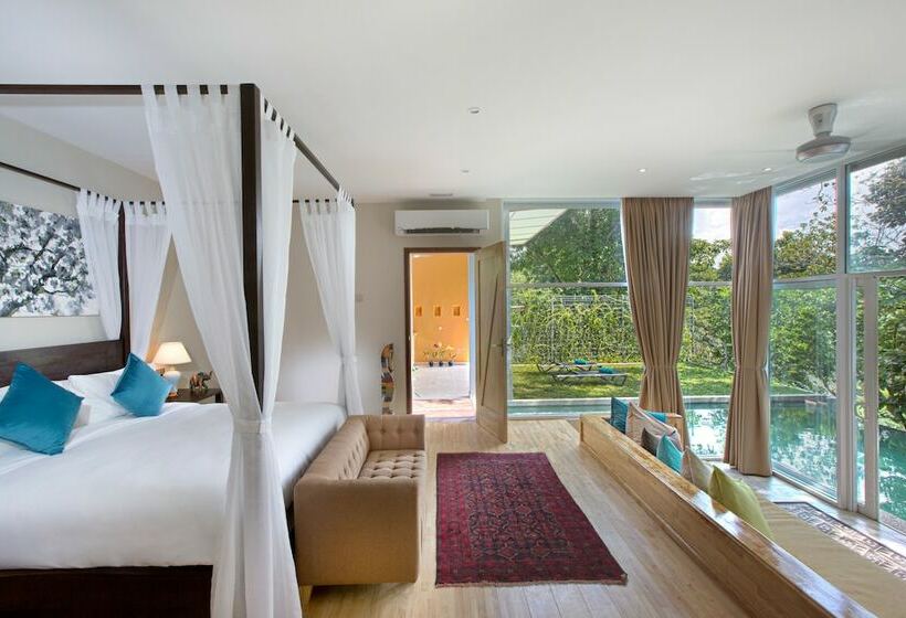 Szálloda Ambong Pool Villas