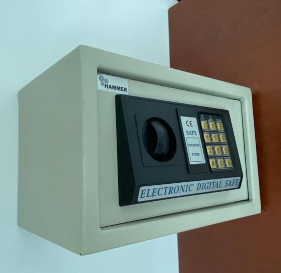 هتل Manhattan Barbosa