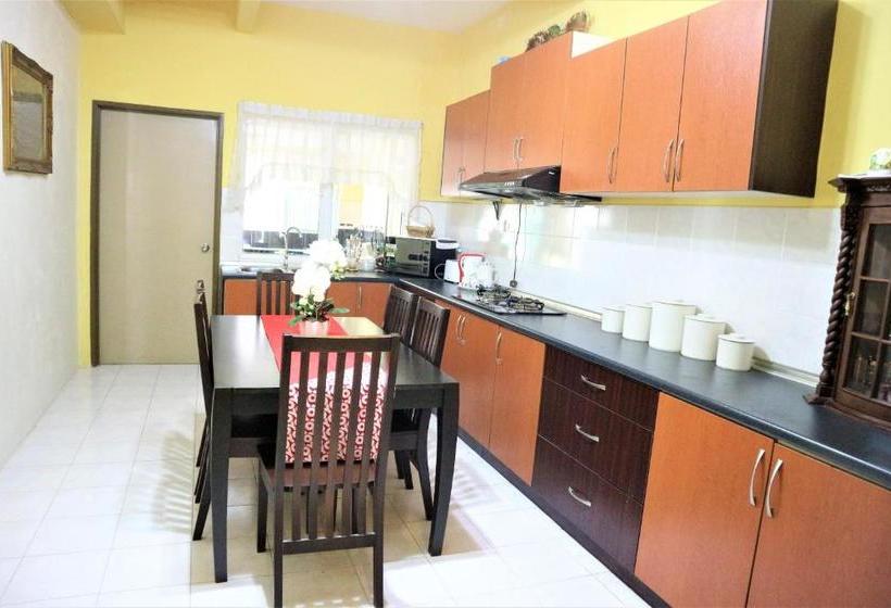 فندق Oyo 90300 D Hitech Home