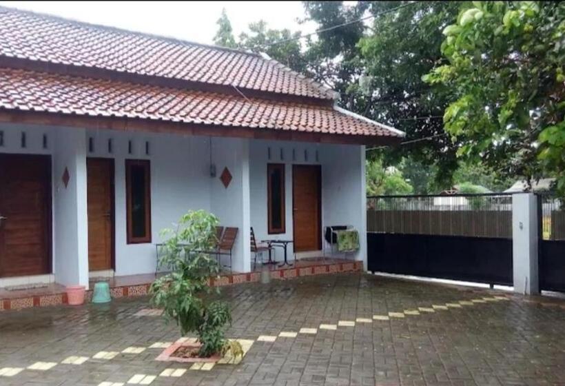 هتل Umah Isun Guests House