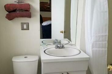 Melsask Motel