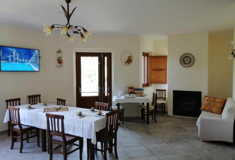 ホテル Agriturismo Cuorelieto Del Cilento