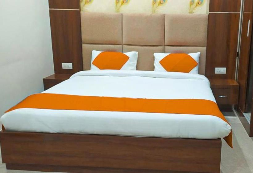 فندق Fab Mohan Palace