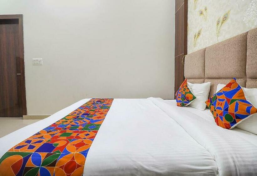 فندق Fab Mohan Palace