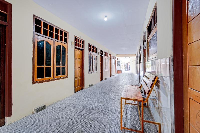 Отель Spot On 90586 Hagawa Syariah Homestay