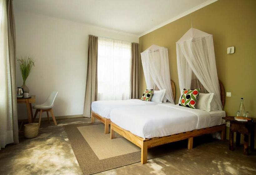 هتل The Safari House
