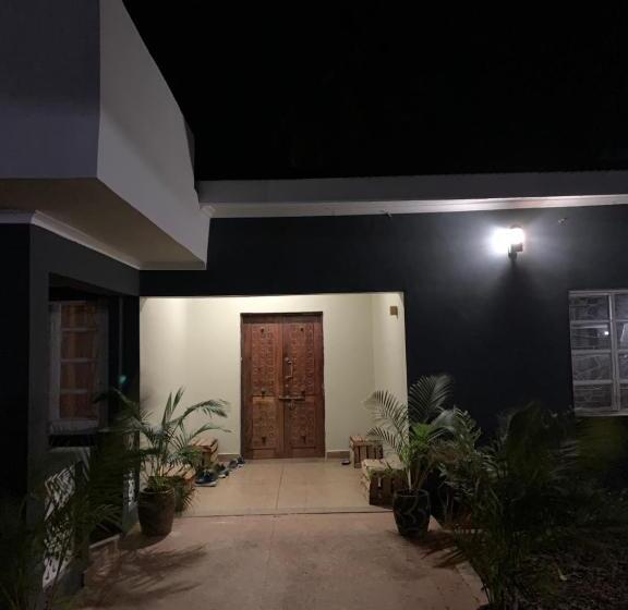 Pazuri Hostel