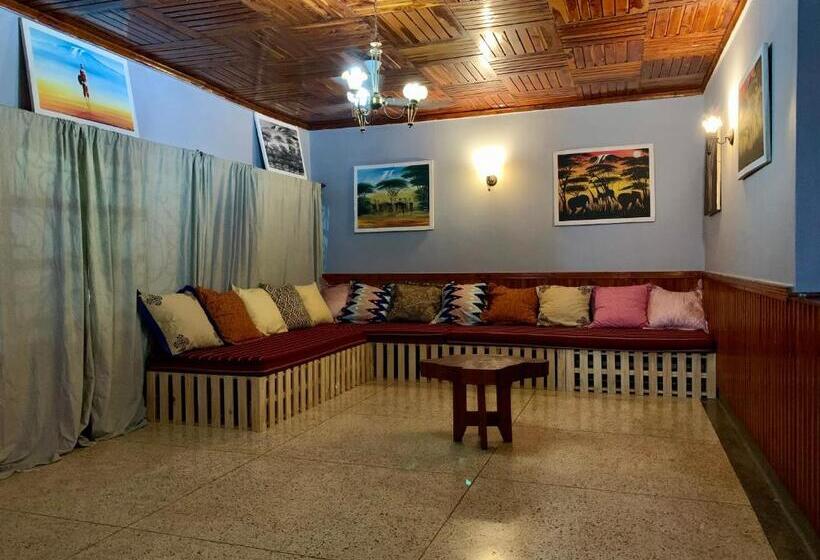 Pazuri Hostel