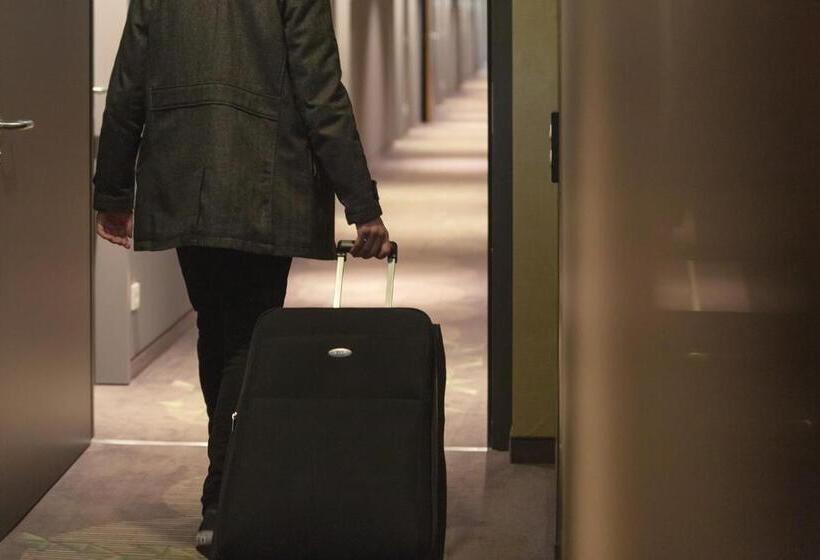 هتل Holiday Inn   The Niu, Mill Cologne Mülheim, An Ihg