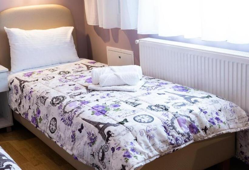 پانسیون Casablanca