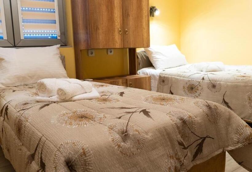 پانسیون Casablanca