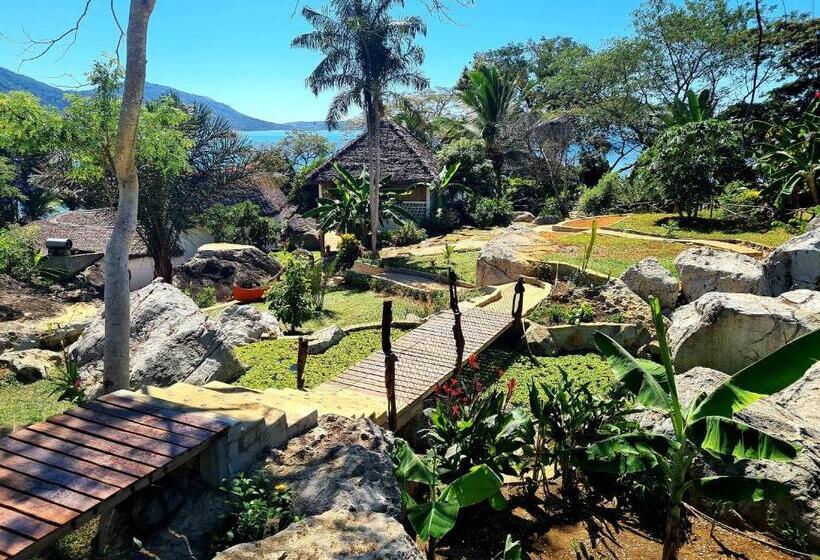 پانسیون Coconut Lodge