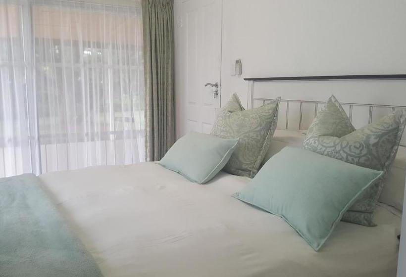 پانسیون Spring Acres Guesthouse