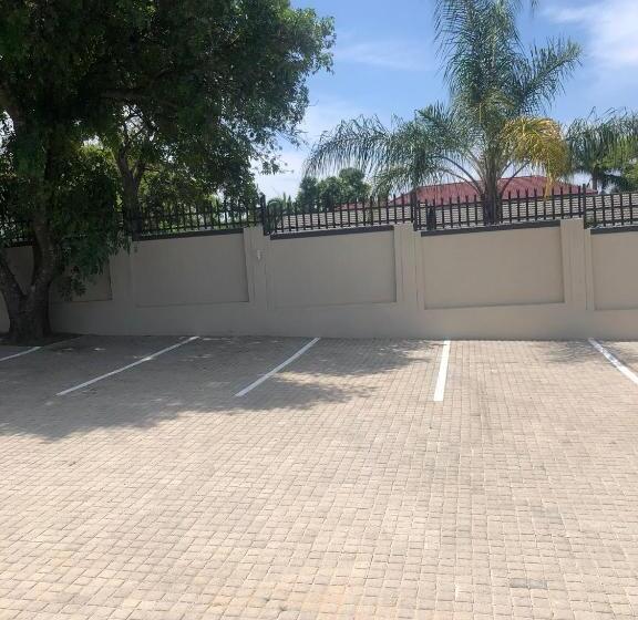 پانسیون Spring Acres Guesthouse