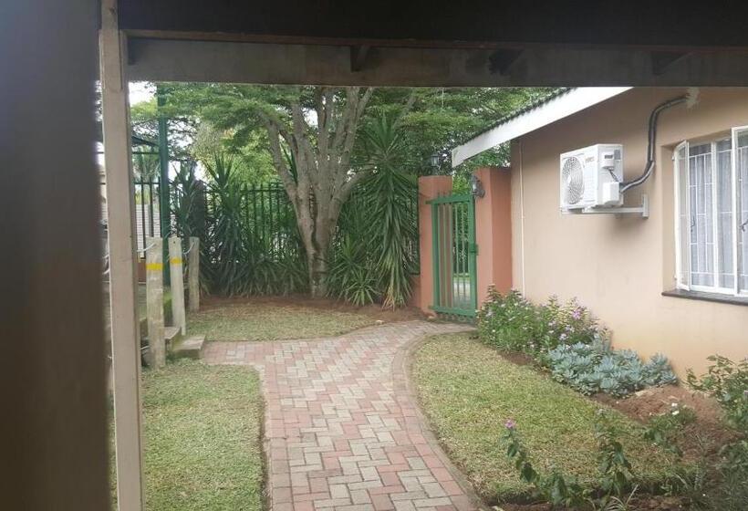 پانسیون Spring Acres Guesthouse