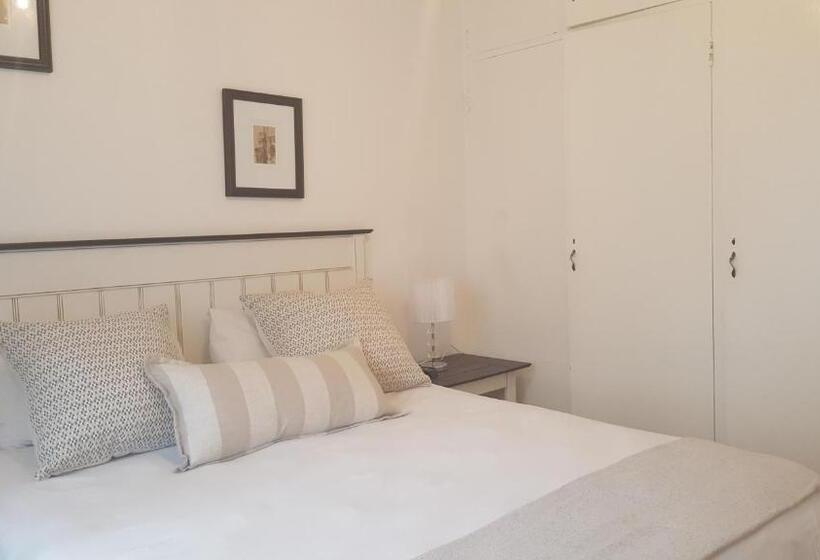 پانسیون Spring Acres Guesthouse
