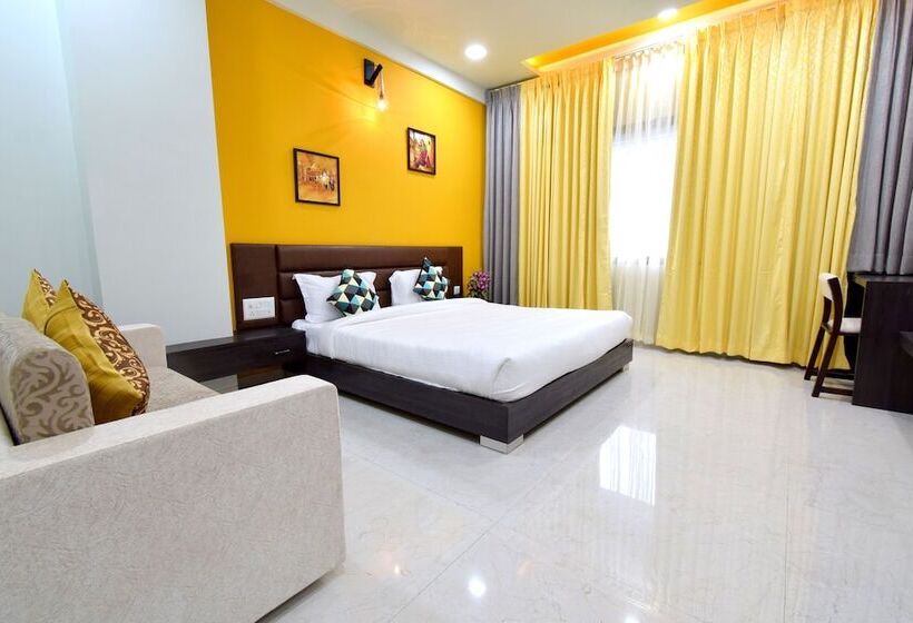 The Sky Imperial  Hotel Gopal Darshan