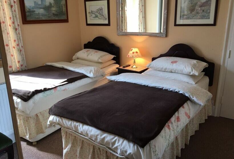 تختخواب و صبحانه Apsley Villa Guest House