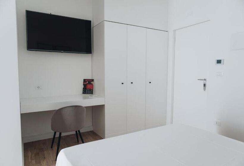 تختخواب و صبحانه Centoquindici Rooms & Suite