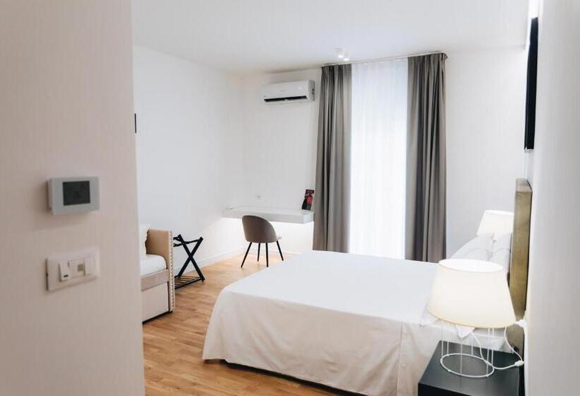 تختخواب و صبحانه Centoquindici Rooms & Suite