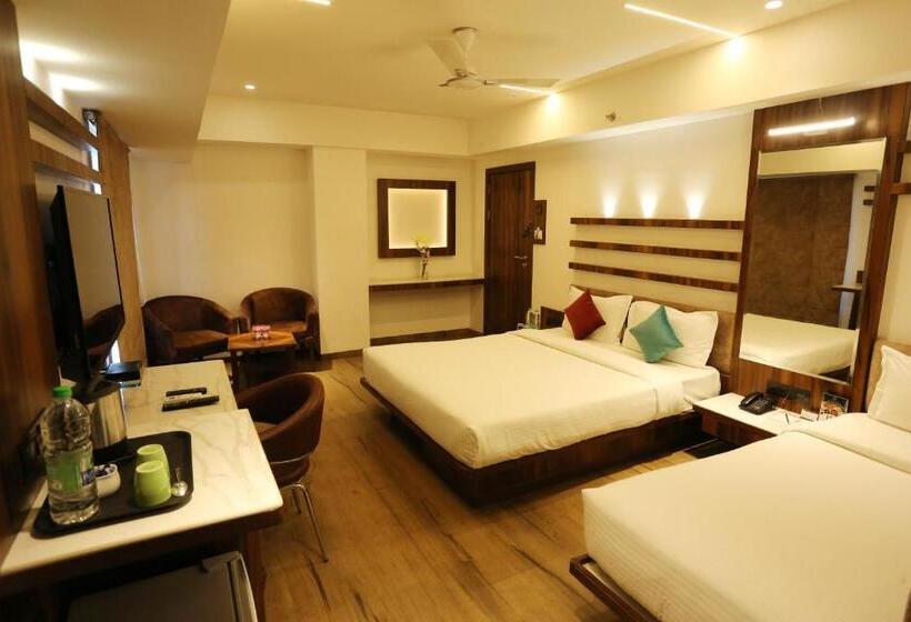 هتل Alba Premier, Indore