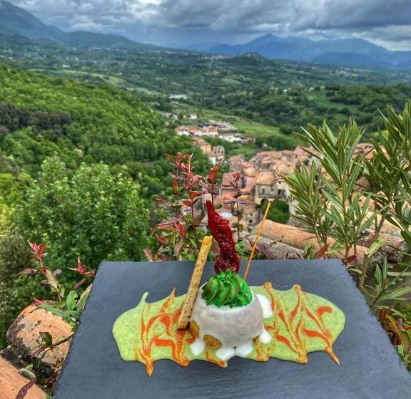 هتل Il Castello Dei Principi Sanseverino
