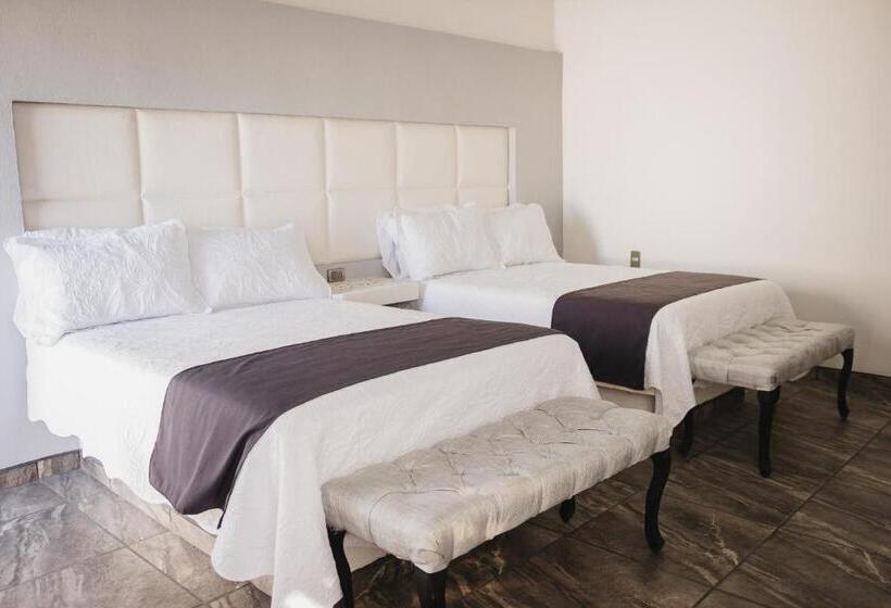 فندق Nuevo Bernal