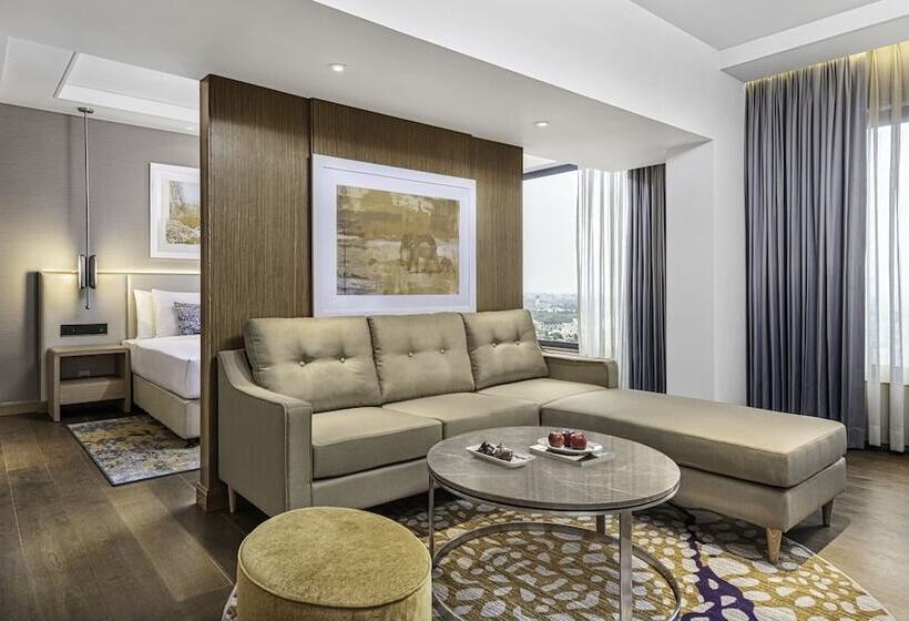 هتل Vivanta Bhubaneswar Dn Square