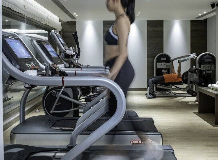 هتل Vivanta Bhubaneswar Dn Square