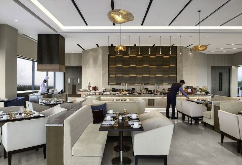 هتل Vivanta Bhubaneswar Dn Square