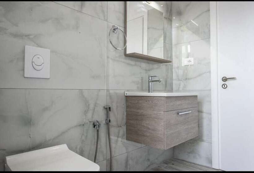 בית מלון כפרי Wait  N Sea