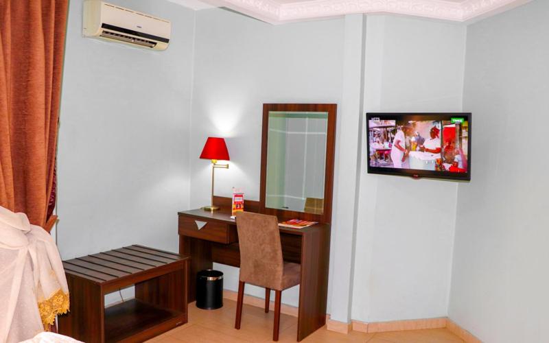 Noubou International Hotel Bonapriso