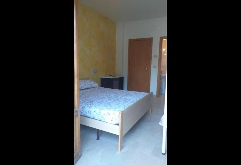 بنسيون Room In Bb   Quadruple Room For A Totally Relaxing Holiday