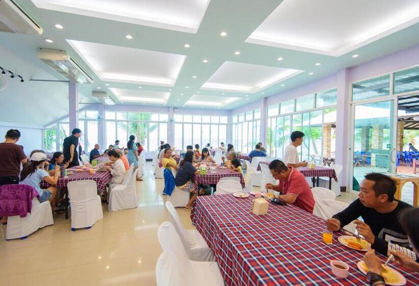จวรีน ลอร์ด รีสอร์ท แอนด์ โฮเทล   Javarine Lord Resort&