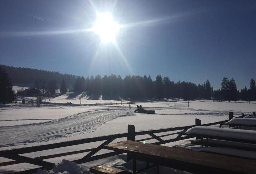 فندق صغير Auberge Du Peu Péquignot