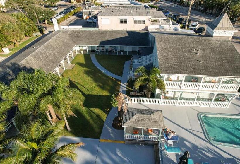 هاستل The Islander Inn