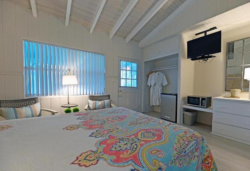 هاستل The Islander Inn