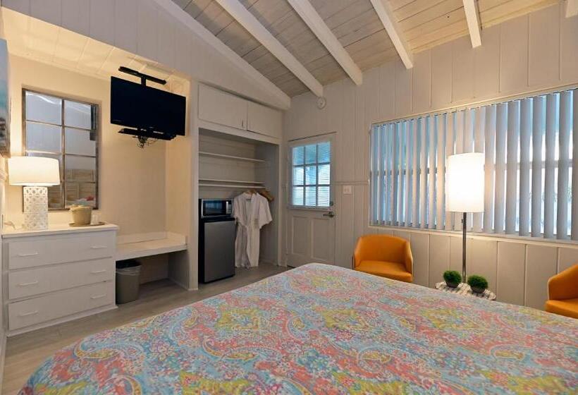هاستل The Islander Inn