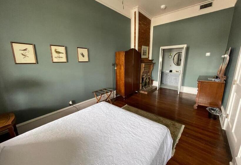 مبيت وإفطار The Grand