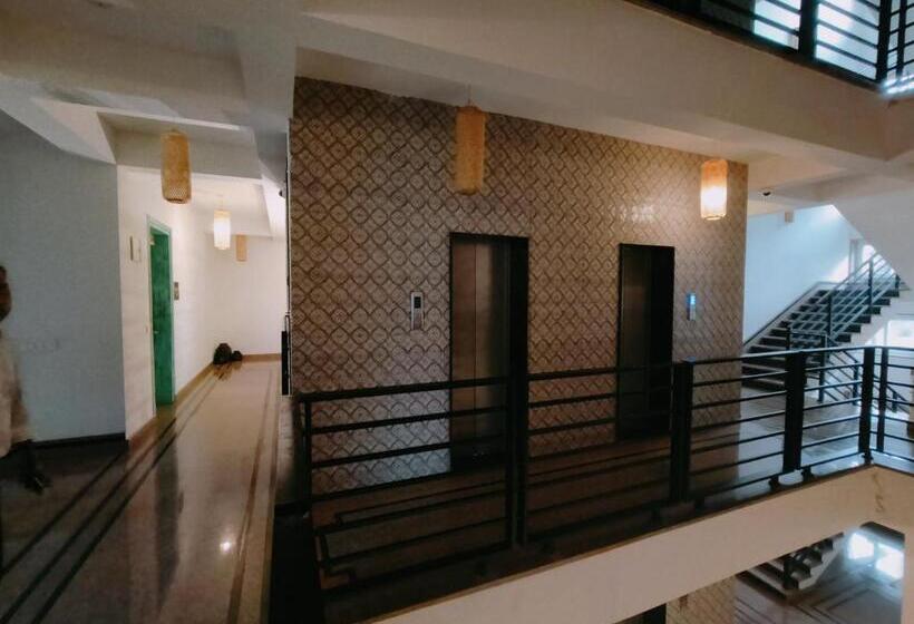 هتل Ataraxia Crestmont Resorts & Spa