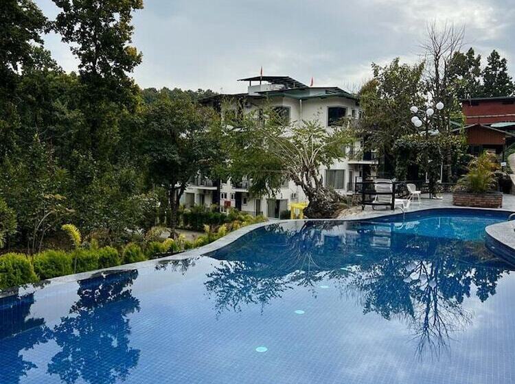 هتل Ataraxia Crestmont Resorts & Spa