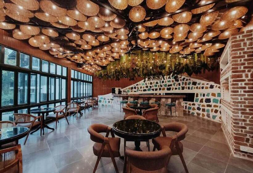 هتل Ataraxia Crestmont Resorts & Spa