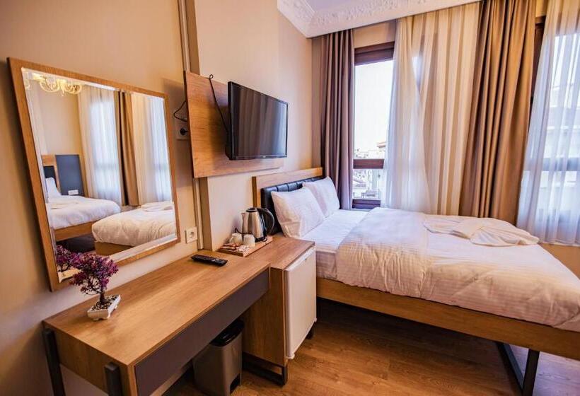 Grand Balyan Hotel & Restaurant