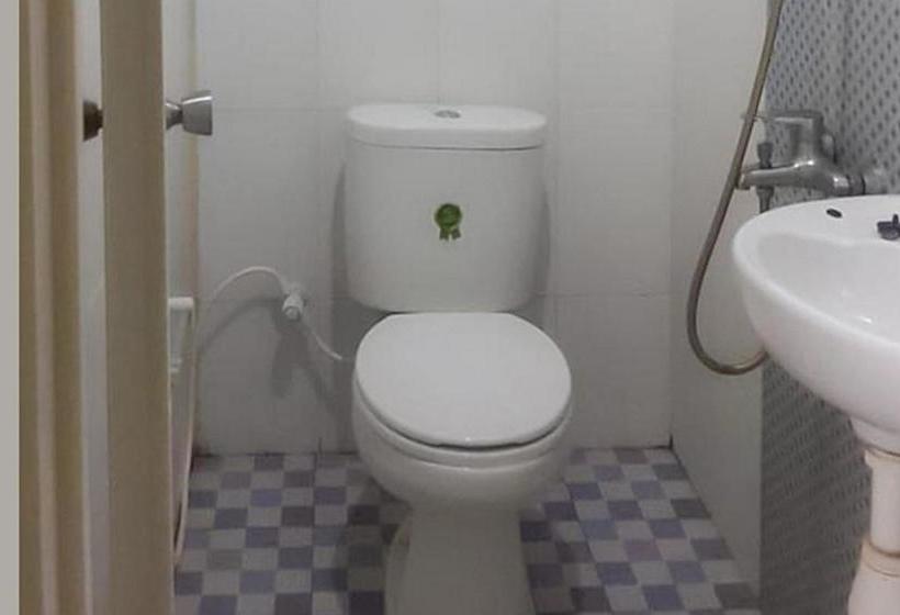 هتل Guest House Anak Raja Pangkalan Bun Syariah Mitra Reddoorz